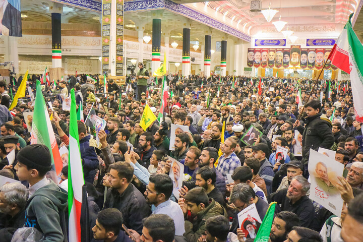 تصاویر/ مراسم وداع با پیکر شهید دکتر علی لاریجانی و فرزند شهیدش در حرم حضرت معصومه سلام‌الله‌علیها