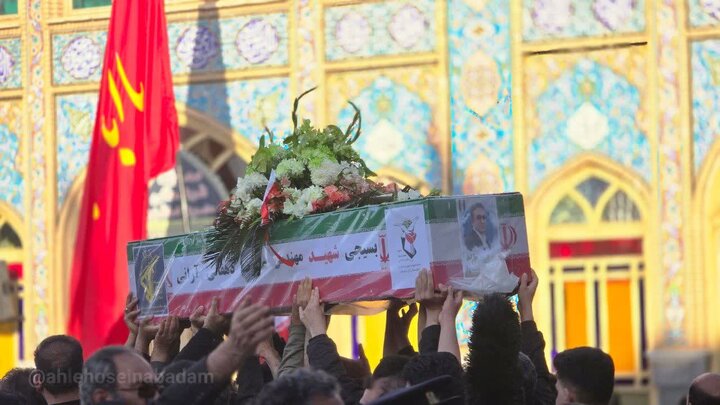 تصاویر/مراسم تشییع پیکر پاک شهید نخبه مهندس شهید علیرضا دهقانی‌آرانی در آران وبیدگل