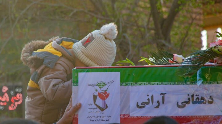 تصاویر/مراسم تشییع پیکر پاک شهید نخبه مهندس شهید علیرضا دهقانی‌آرانی در آران وبیدگل