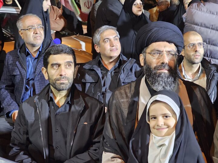تصاویر/تجمع باشکوه مردمی در سنندج در حمایت از انقلاب و رهبری