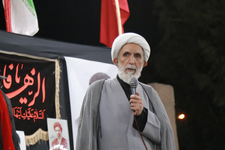 تصاویر/ اجتماع با شکوه مردم انقلابی فین و کاشان