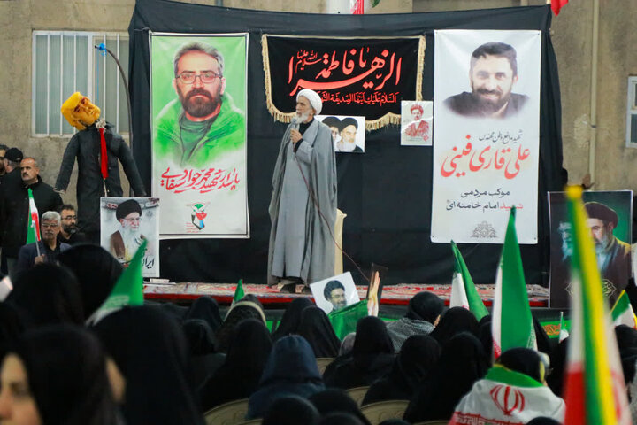 تصاویر/ اجتماع با شکوه مردم انقلابی فین و کاشان
