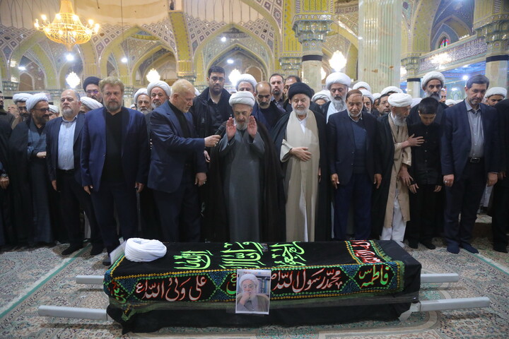 تصاویر / مراسم تشییع پیکر مرحوم آیت الله جناتی شاهرودی در قم