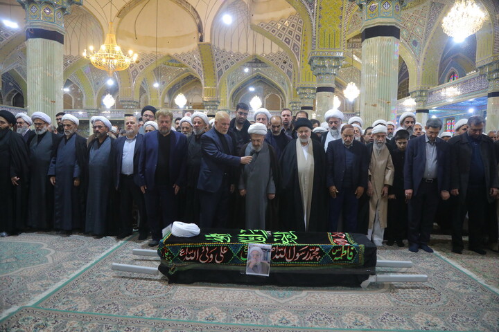 تصاویر / مراسم تشییع پیکر مرحوم آیت الله جناتی شاهرودی در قم