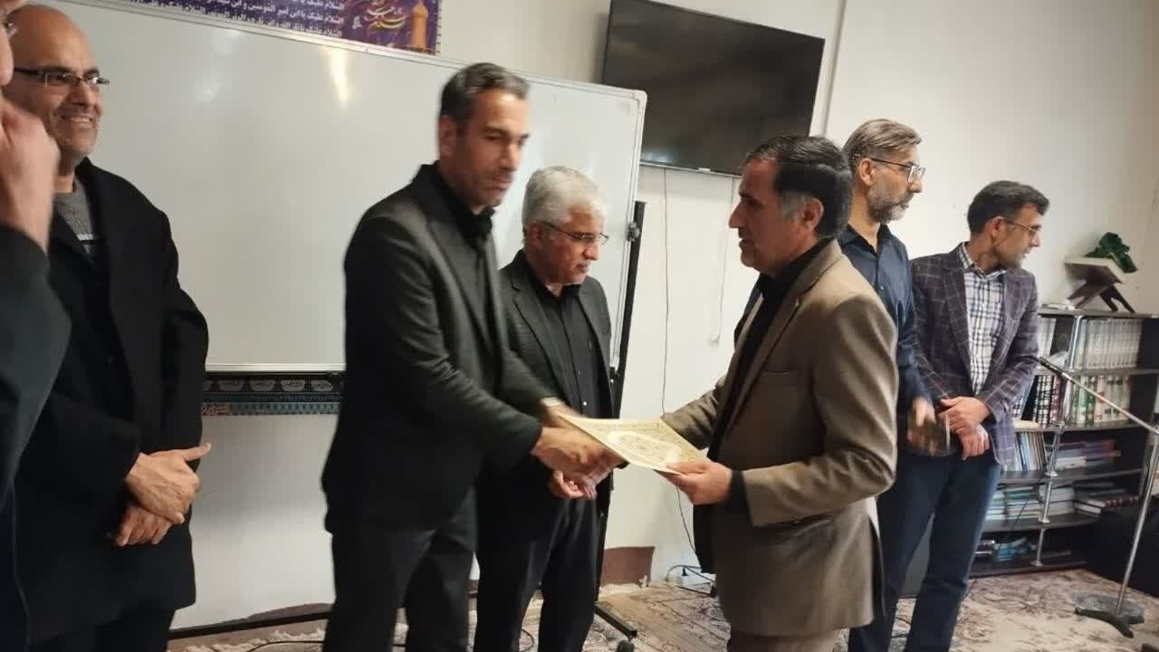 آیین تکریم و معارفه رئیس بنیاد شهید و امور ایثارگران آران و بیدگل برگزار شد