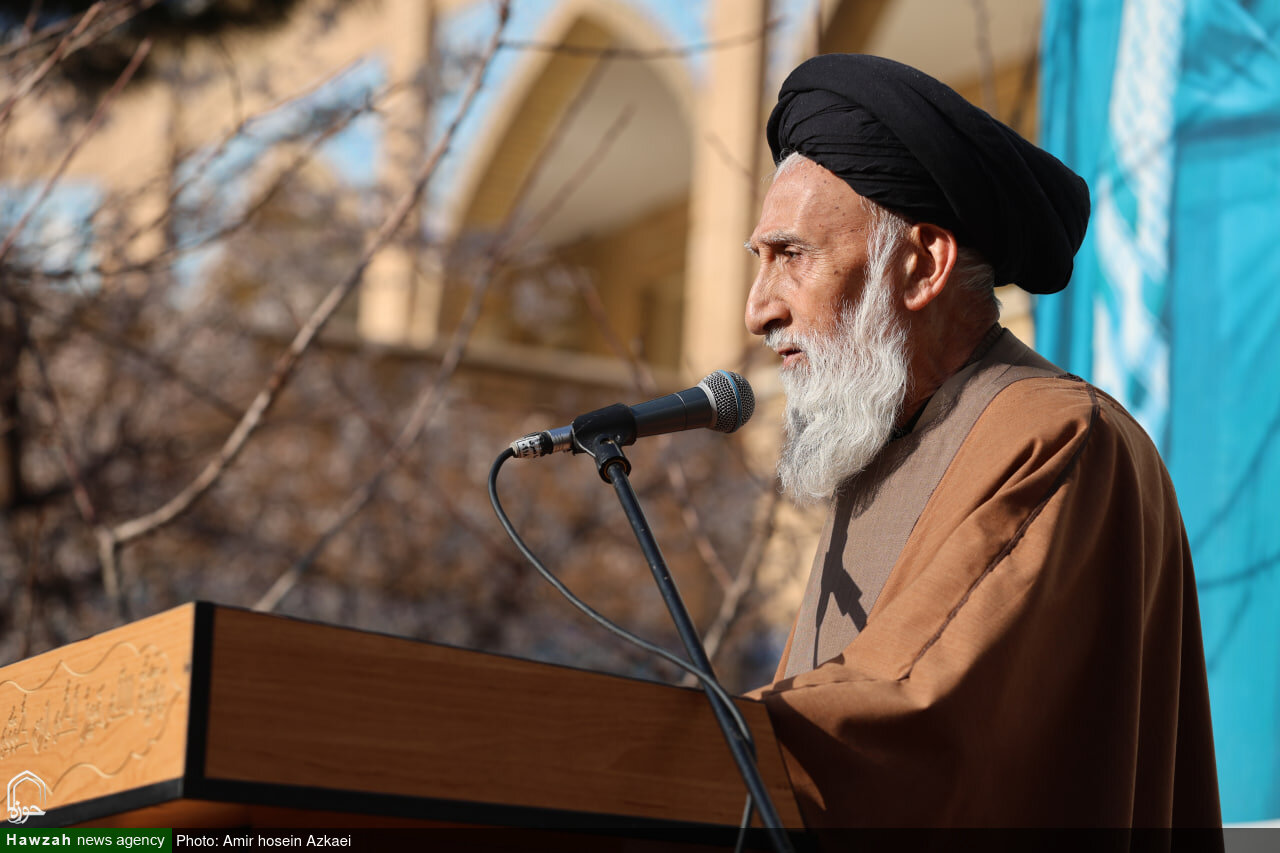 بصیرت مردم ضامن تداوم انقلاب اسلامی است