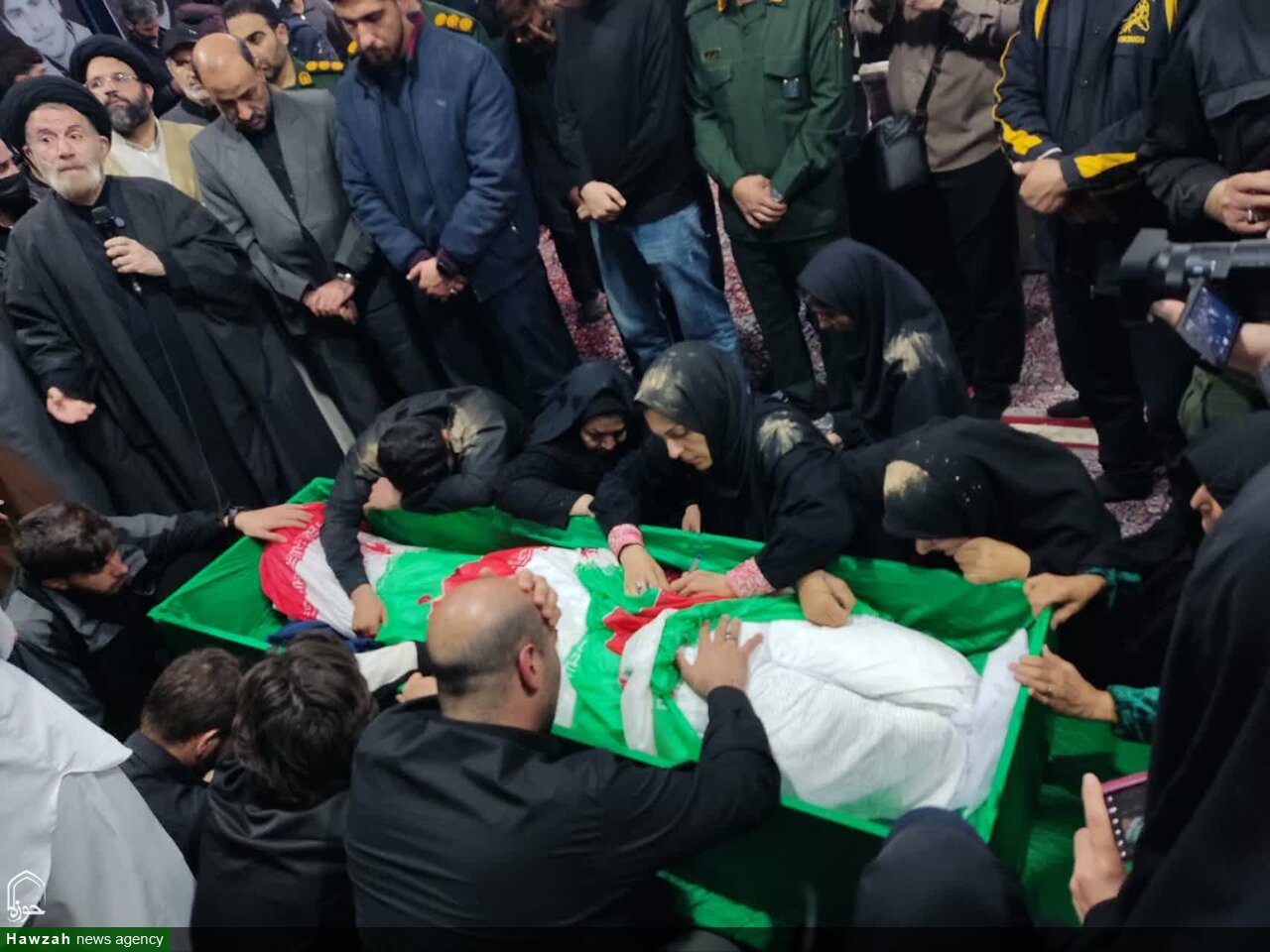تشییع پیکر دو شهید مدافع وطن در لرستان