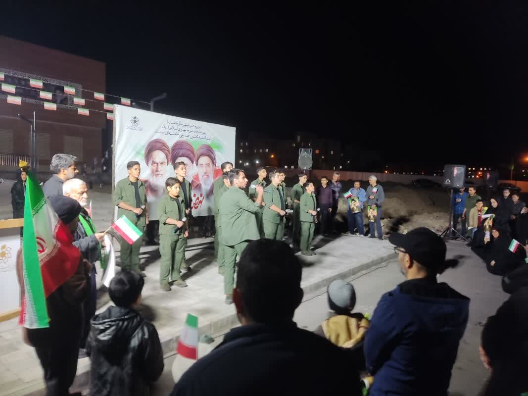 نماد تصویر ترامپ و نتانیاهو در کاشان به آتش کشیده شد