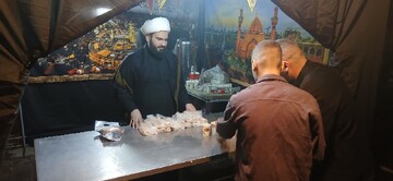 تصاویر / ایستگاه صلواتی(فرهنگی،تبلیغی و پذیرایی) توسط مدارس علمیه استان تهران