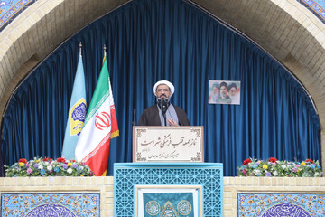 حضور با بصیرت مردم در کنار نیروهای مسلح، دشمن را سردرگم کرده است