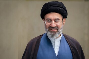 پیام نوروزی رهبر انقلاب به مناسبت آغاز سال ۱۴۰۵؛ سال «اقتصاد مقاومتی در سایه وحدت ملّی و امنیّت ملّی»