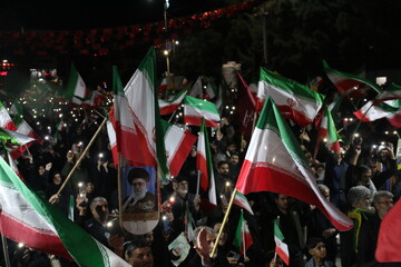تصاویر/ اجتماع کرمان در شب تحویل سال جدید