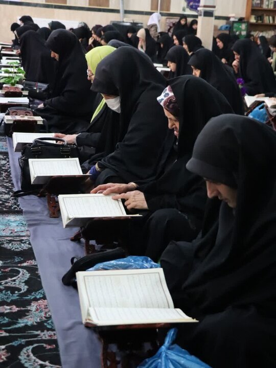 تصاویر/ مراسم جزء خوانی قرآن کریم در تکاب