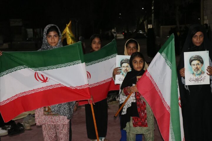 تصاویر/ مردم همیشه در صحنه جای جای استان کرمان پای کار نظام و انقلاب