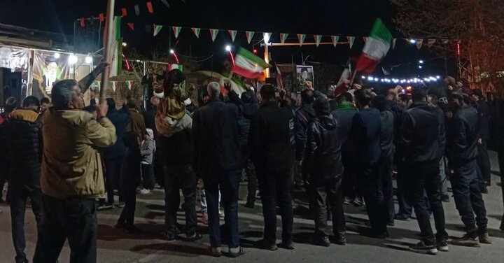 تصاویر/ مردم همیشه در صحنه جای جای استان کرمان پای کار نظام و انقلاب