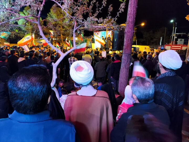 تصاویر/ مردم همیشه در صحنه جای جای استان کرمان پای کار نظام و انقلاب