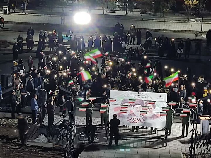 تصاویر/ تجدید پیمانذساکنین شهرک خاتم الانبیاء کاشان با رهبر شهید و شهدای انقلاب