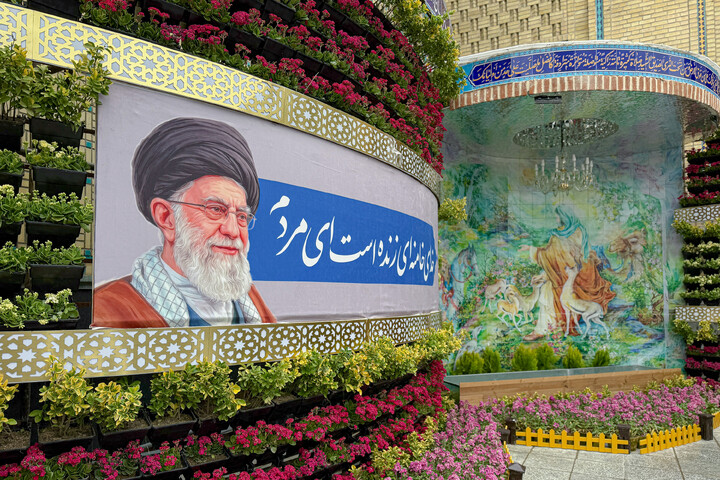 تصاویر/ فضا آرایی حرم مطهر رضوی در آستانه سال نو