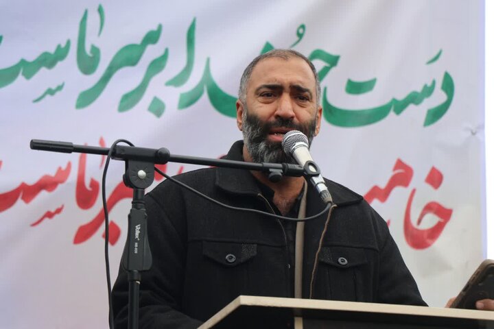 تصاویر/  برگزاری آخرین نماز عبادی سیاسی جمعه قرچک در سال ۱۴۰۴