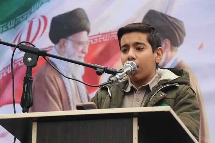تصاویر/  برگزاری آخرین نماز عبادی سیاسی جمعه قرچک در سال ۱۴۰۴