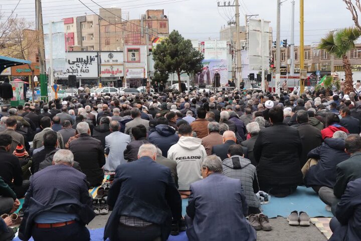 تصاویر/  برگزاری آخرین نماز عبادی سیاسی جمعه قرچک در سال ۱۴۰۴