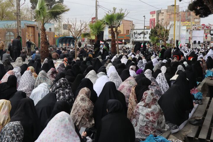 تصاویر/  برگزاری آخرین نماز عبادی سیاسی جمعه قرچک در سال ۱۴۰۴