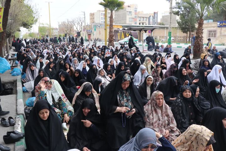 تصاویر/  برگزاری آخرین نماز عبادی سیاسی جمعه قرچک در سال ۱۴۰۴