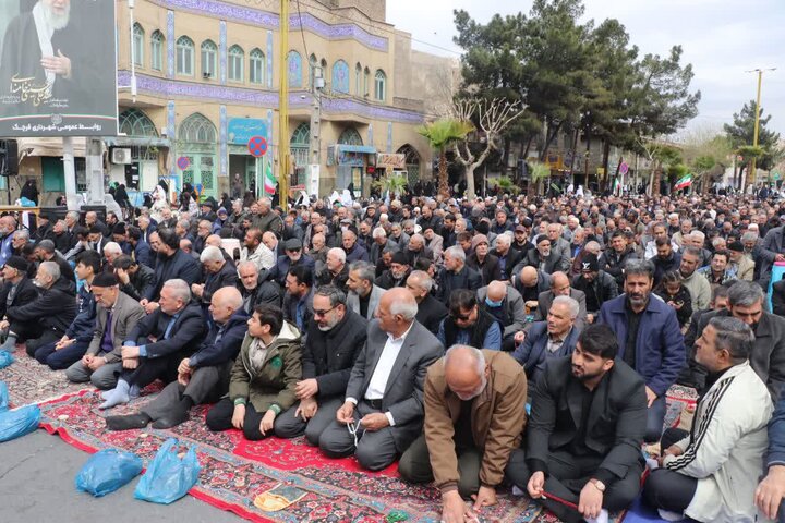 تصاویر/  برگزاری آخرین نماز عبادی سیاسی جمعه قرچک در سال ۱۴۰۴