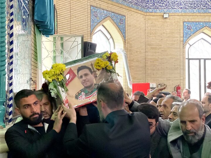 تصاویر/ قامه آخرین نماز جمعه سال با حضور امت انقلابی ملارد