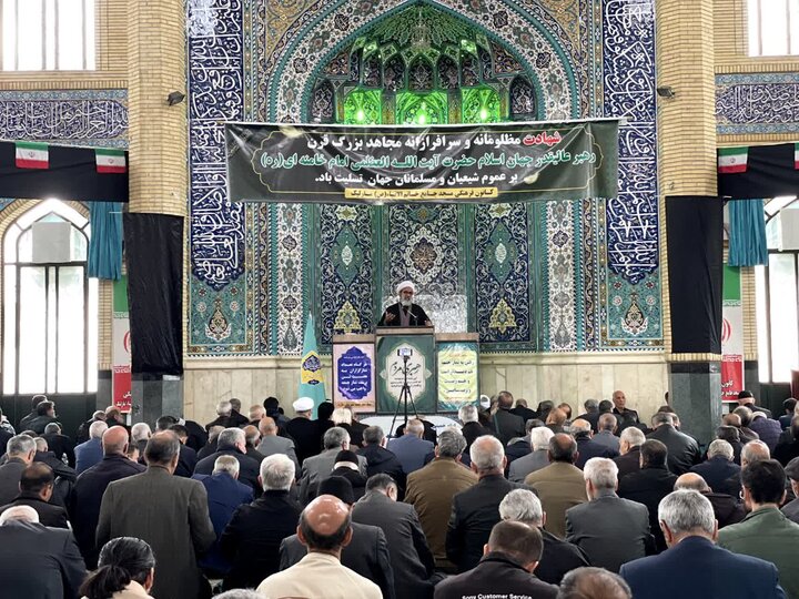 تصاویر/ قامه آخرین نماز جمعه سال با حضور امت انقلابی ملارد