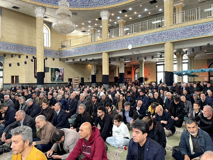 تصاویر/ قامه آخرین نماز جمعه سال با حضور امت انقلابی ملارد