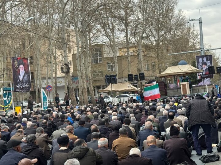 تصاویر/ آخرین نماز جمعه سال در شهریار