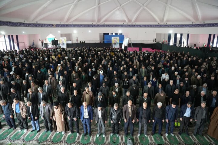 تصاویر/ اقامه نماز جمعه در فردیس
