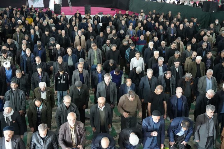 تصاویر/ اقامه نماز جمعه در فردیس
