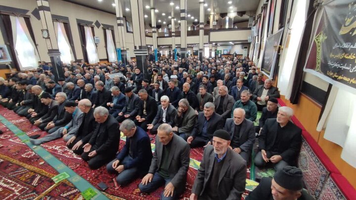 تصاویر/ اقامه نماز جمعه شهرتان چهاربرج