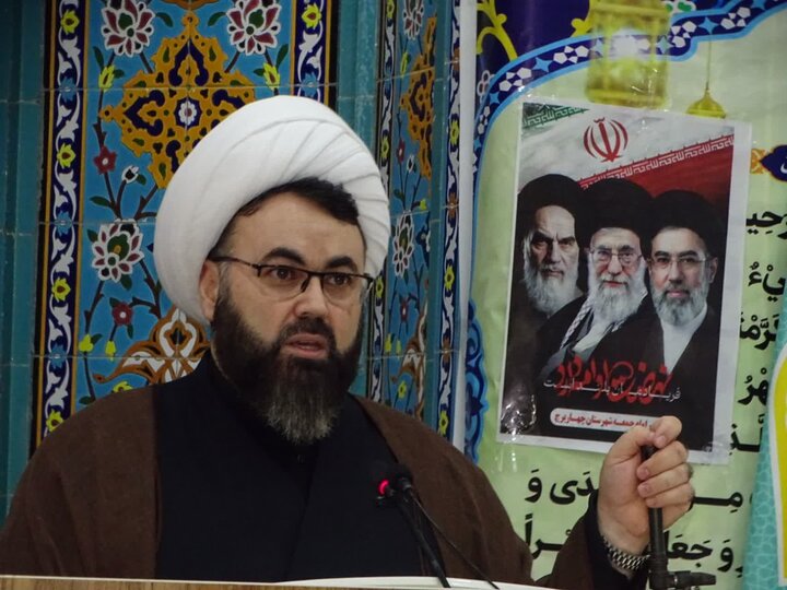 تصاویر/ اقامه نماز جمعه شهرتان چهاربرج