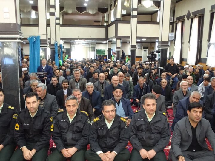 تصاویر/ اقامه نماز جمعه شهرتان چهاربرج