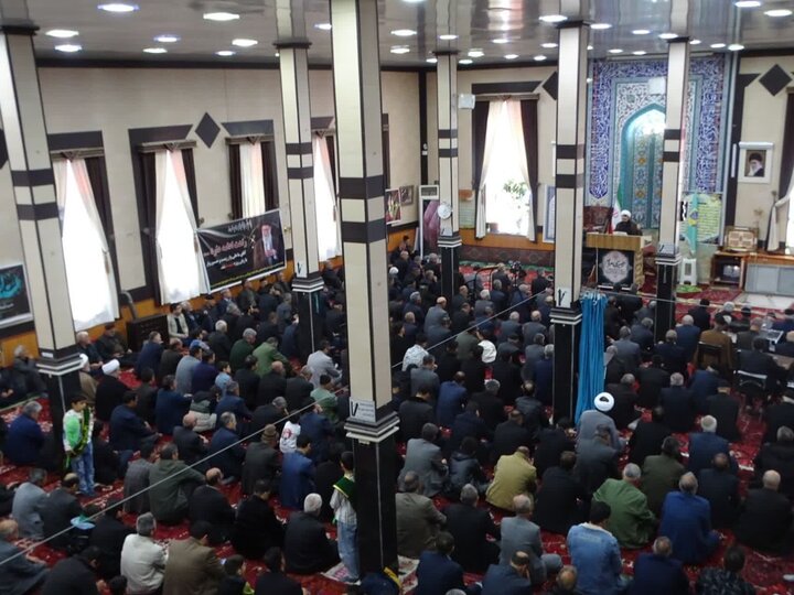 تصاویر/ اقامه نماز جمعه شهرتان چهاربرج