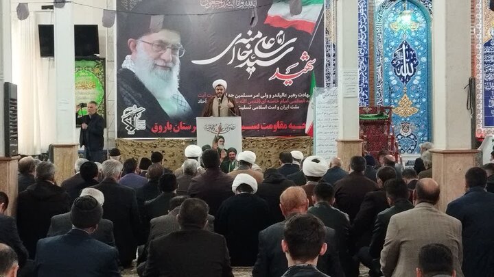 تصاویر/ اقامه نماز جمعه شهرستان باروق