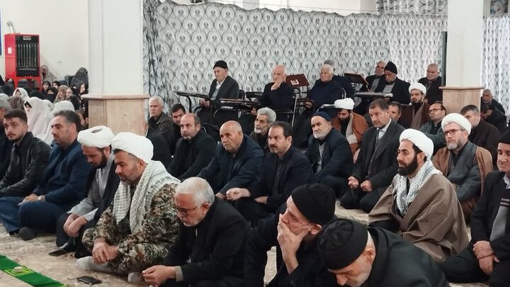 تصاویر/ اقامه نماز جمعه شهرستان باروق