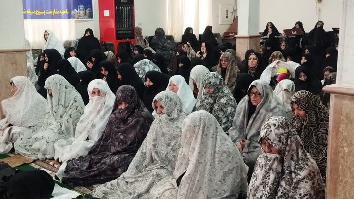 تصاویر/ اقامه نماز جمعه شهرستان باروق