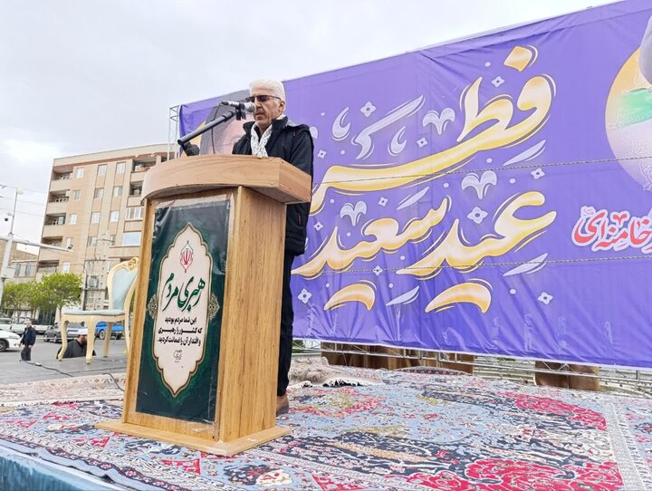 تصاویر/ نماز عبادی سیاسی جمعه در ورامین