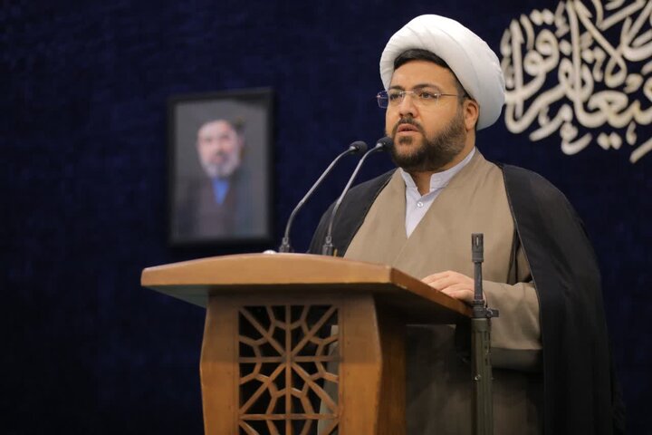 تصاویر/  آخرین نماز جمعه سال در ساوجبلاغ