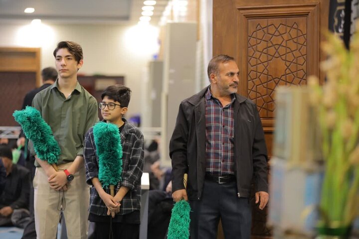 تصاویر/  آخرین نماز جمعه سال در ساوجبلاغ