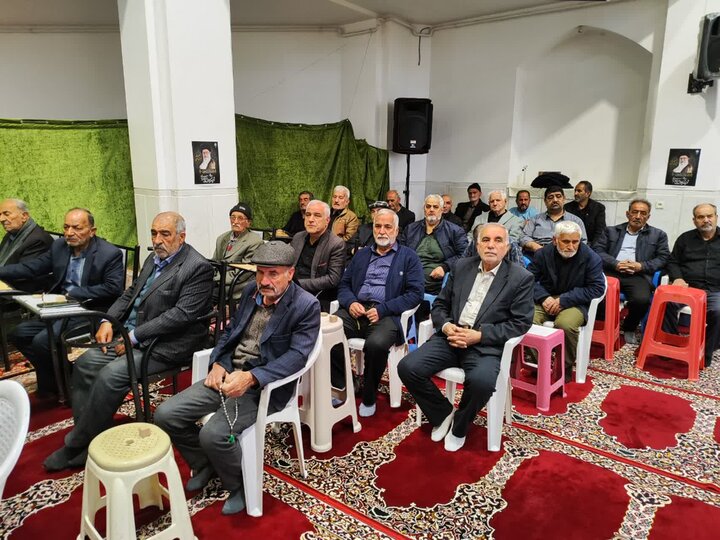 تصاویر/آخرین نماز عبادی سیاسی جمعه سال ۱۴۰۴ قمصر