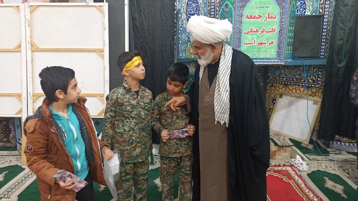 تصاویر/نماز عبادی سیاسی جمعه بخش کویرات