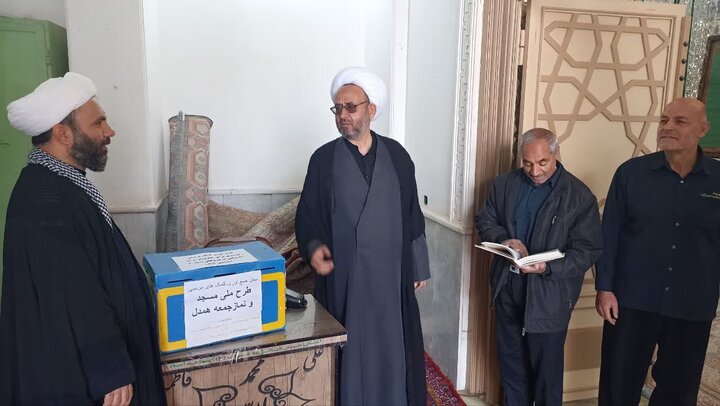 تصاویر/نماز عبادی سیاسی جمعه بخش کویرات