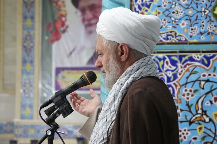 تصاویر / اقامه آخرین نماز جمعه سال 1404 در مصلی های سراسر استان همدان