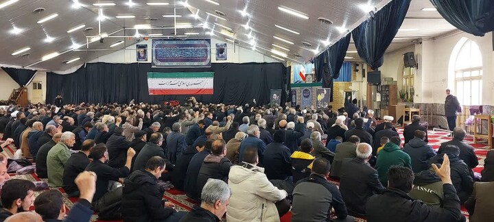 تصاویر / اقامه آخرین نماز جمعه سال 1404 در مصلی های سراسر استان همدان