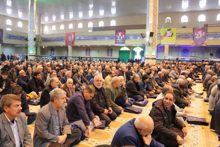 تصاویر/  آخرین نماز جمعه شهرستان اسلامشهر در سال 1404